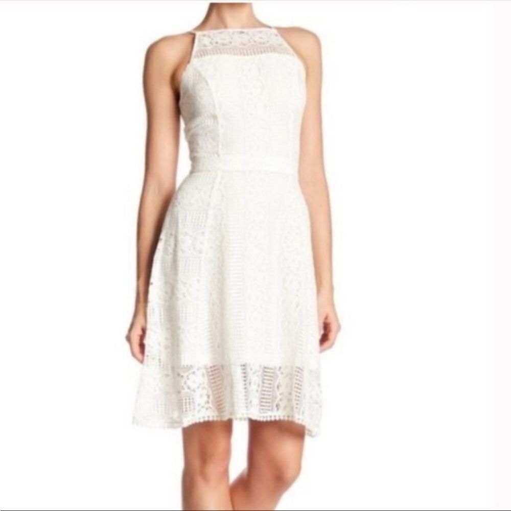 CUPCAKES & CASHMERE | Lauren White Lace Floral Sleeveless Dress Women’s Size 8